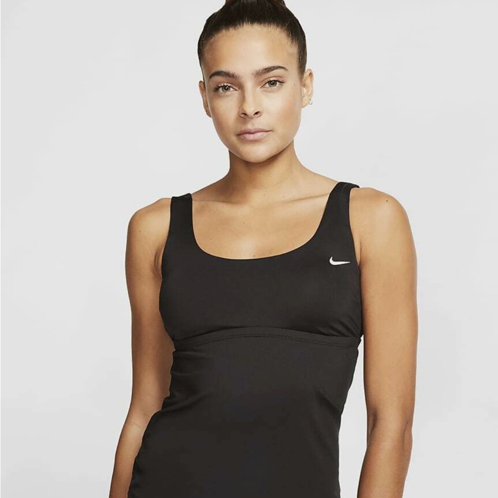 Nike Women's Tankini Swimsuit top size S (fits like XS)